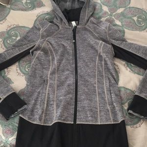 Like New! Lululemon yoga practice jacket. Size 8